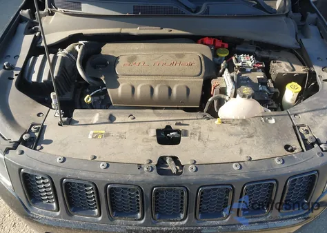 2019 Jeep Compass Altitude 4X4 z USA, uszkodzony, nr VIN 3C4NJDBB8KT623171